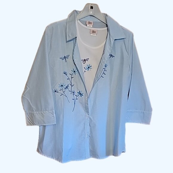 Adrian Dilafield Tops - Adrian Dilafield 2 piece button down blouse with undershirt embroidered floral